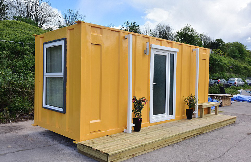 集装箱也能当住宅？英国企业家创新改造，为流浪汉提供温暖家园